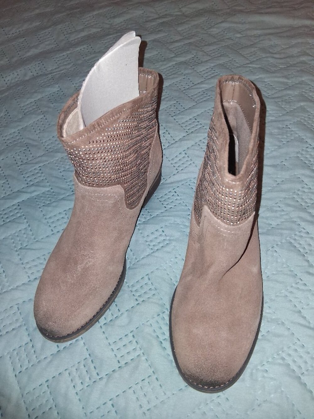 NEW! Carlos Santana Embellished Suede Boots-size 9